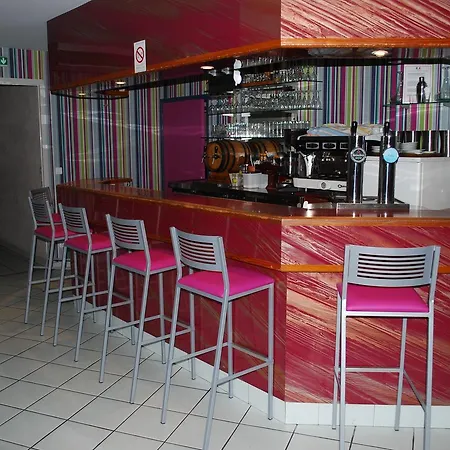 Artel